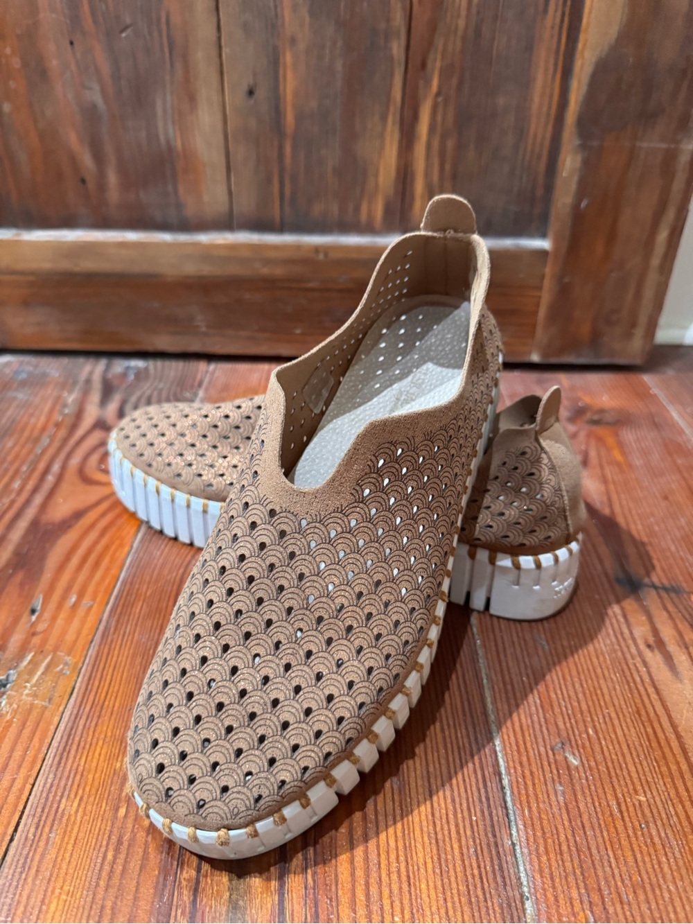 Ilse Jacobsen Women's Brown Slip-On Perforated  Platform Shoe